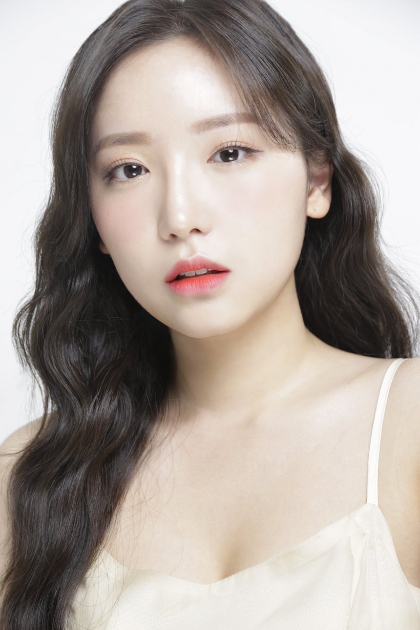 정지인 프로필1.jpg